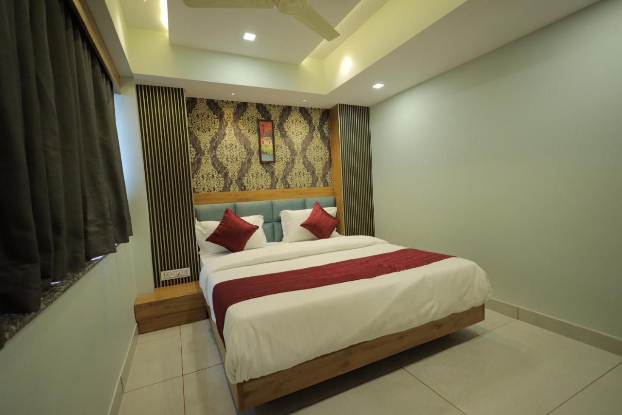 Hotel Rk Fortune Ahmedabad Exterior foto