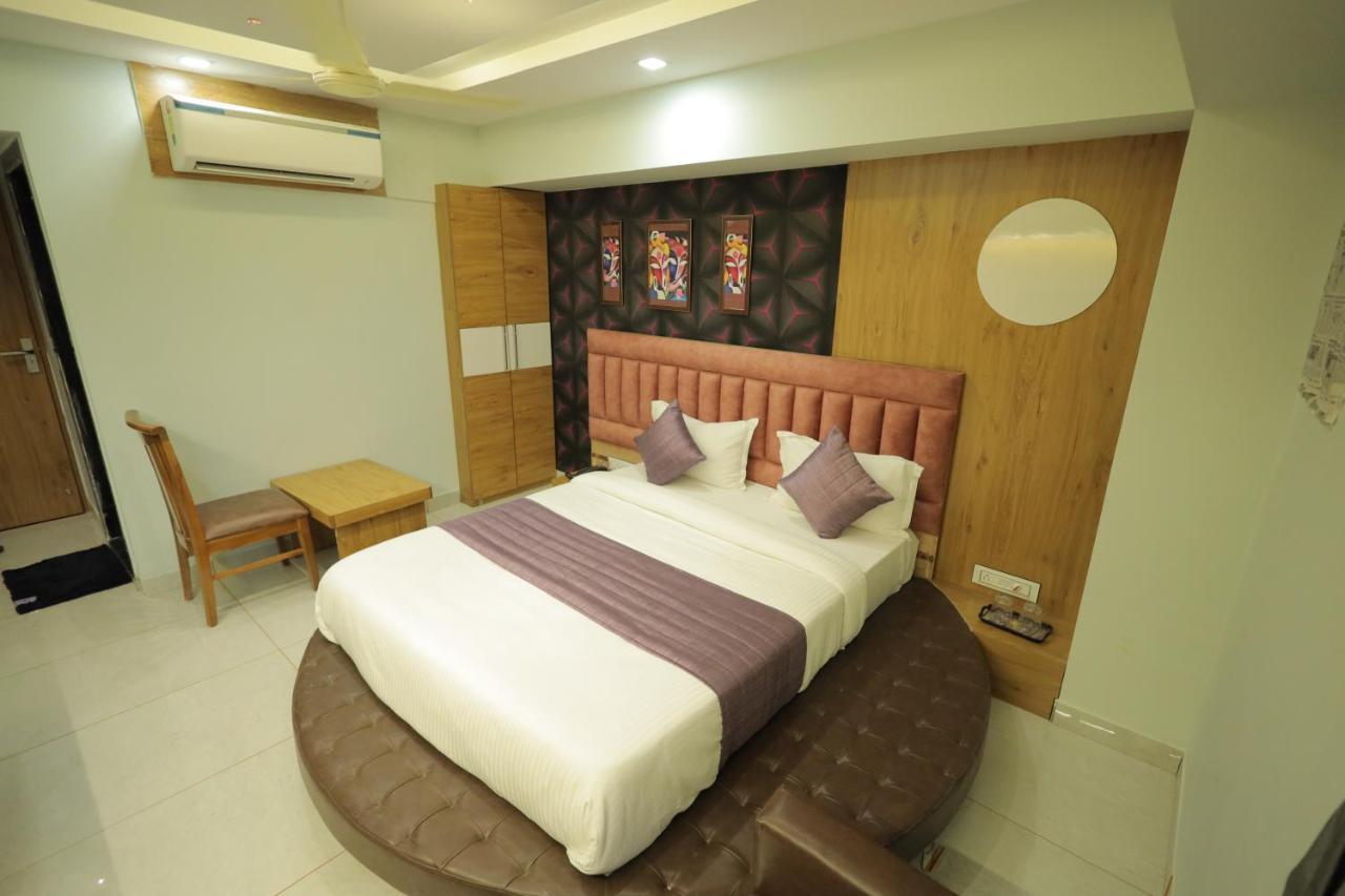 Hotel Rk Fortune Ahmedabad Exterior foto