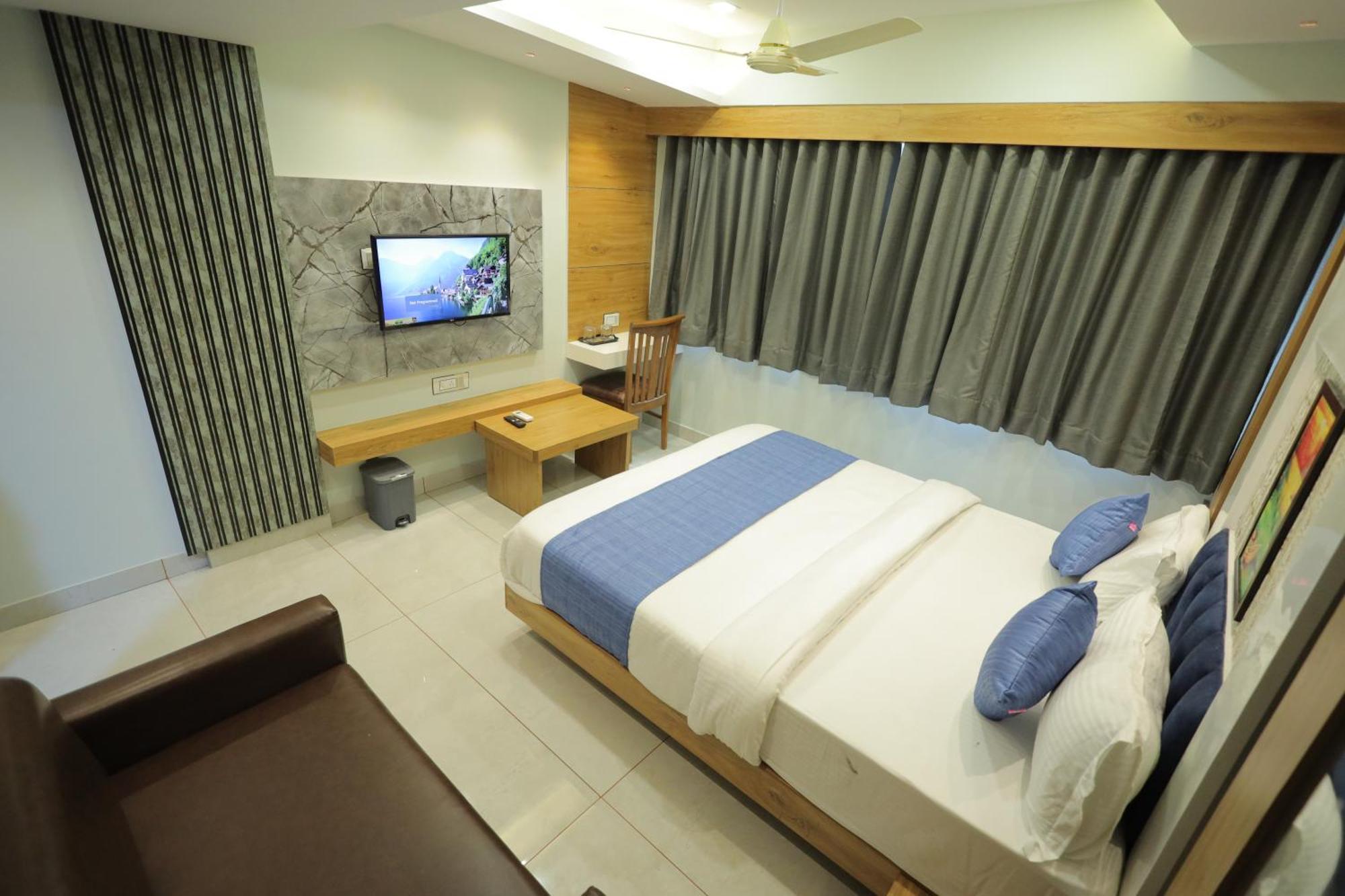 Hotel Rk Fortune Ahmedabad Exterior foto